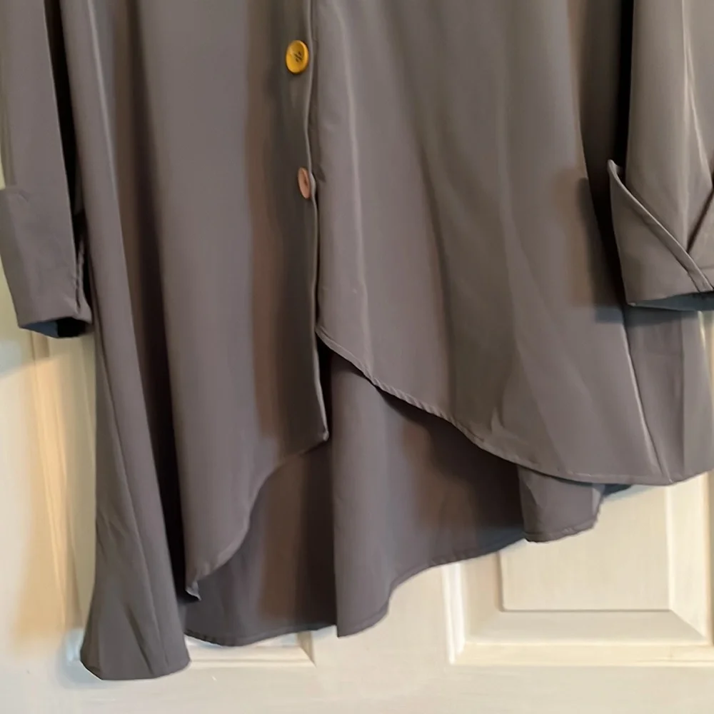 Blouse - Picture 3 of 3